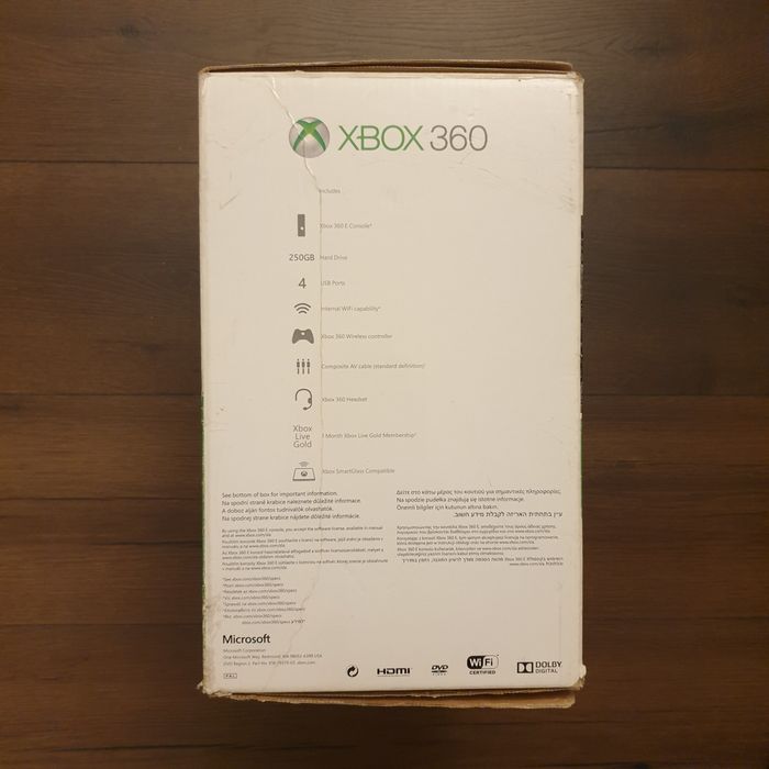 Xbox 360 E 250Gb complet la cutie