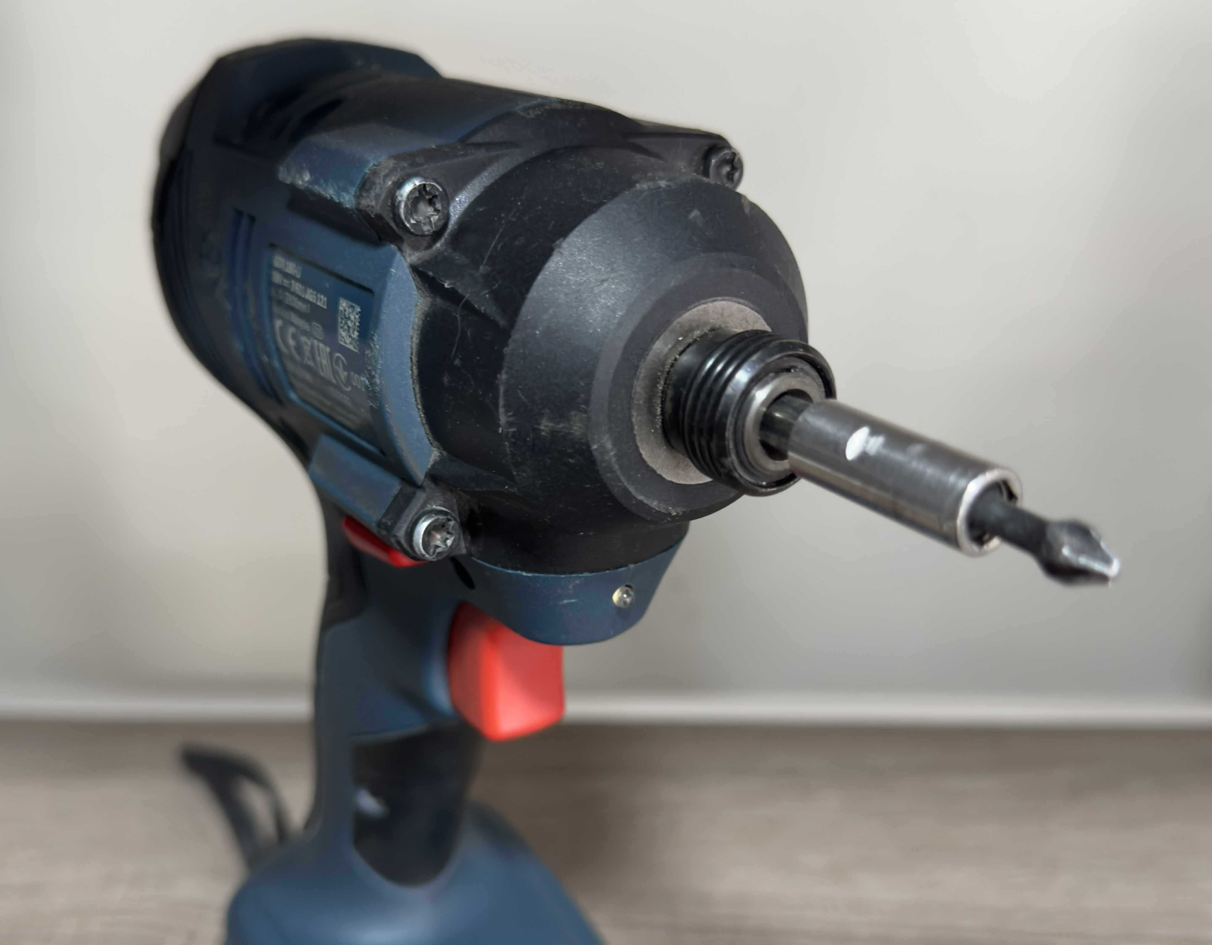 Продавам Акумулаторен гайковерт BOSCH GDR 180-LI 2 с батерия