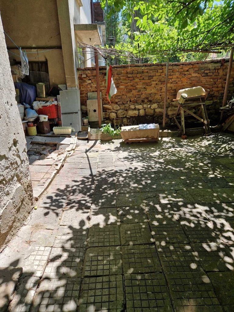 Продава се Етаж от къща в Плевен, Широк център - 48 кв.м за 1000 €/кв.м - Снимка #9