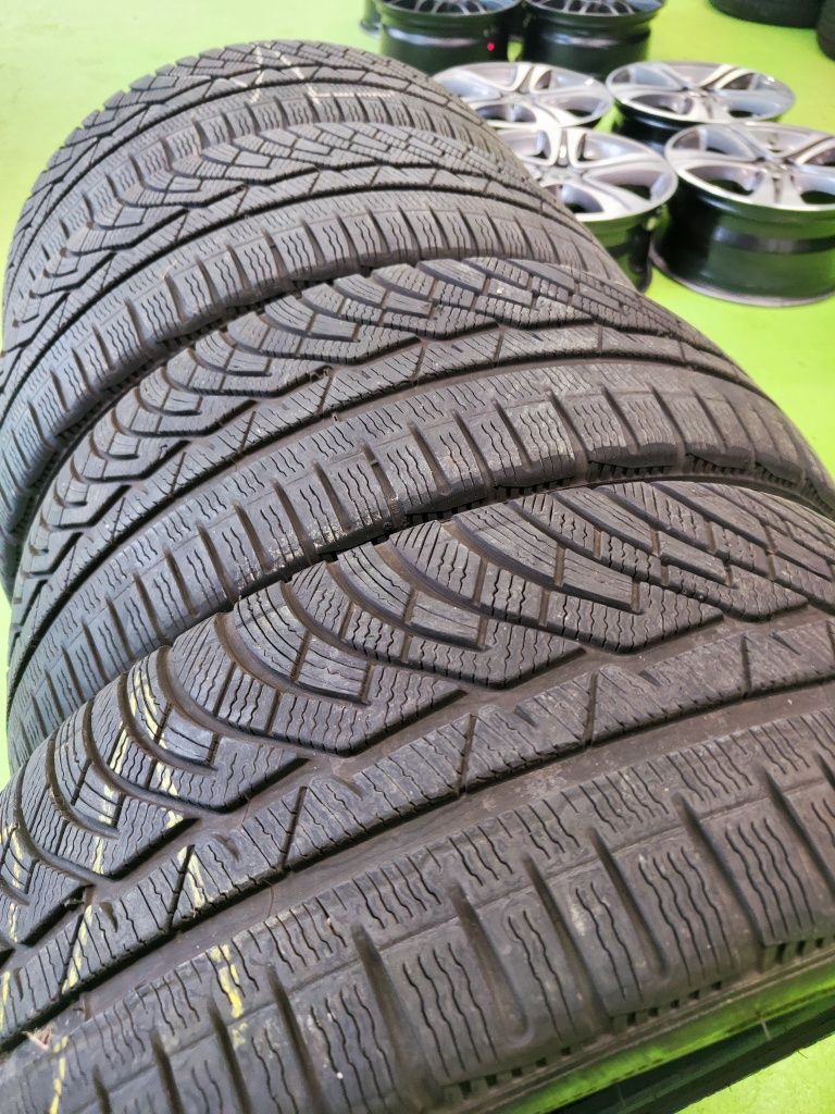 4 бр 225/45/18 Michelin зимни гуми