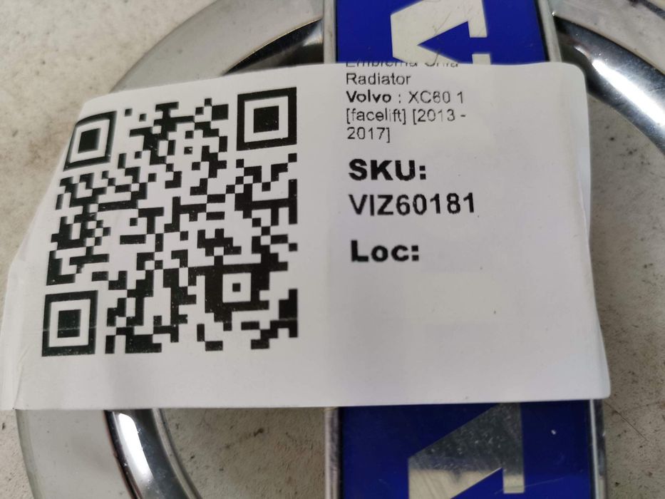 Волво ХЦ60 / Volvo XC60 1 [фейслифт] Емблема за радиаторна решетка - О