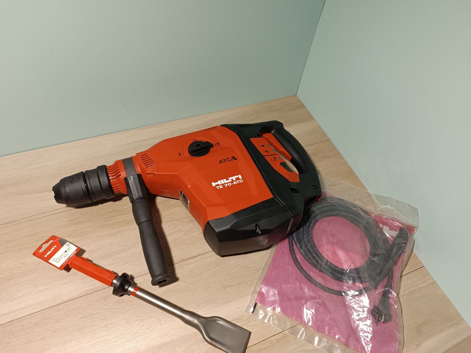 Hilti TE 70 AVR-ATC Rotopercutor și picamer Brushl