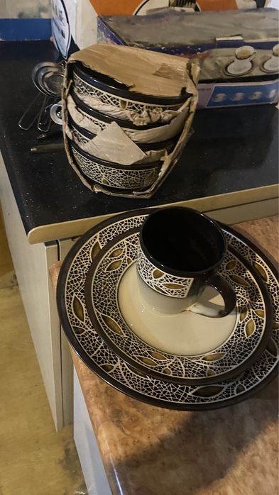 Чайно столовый сервис на 4 персон