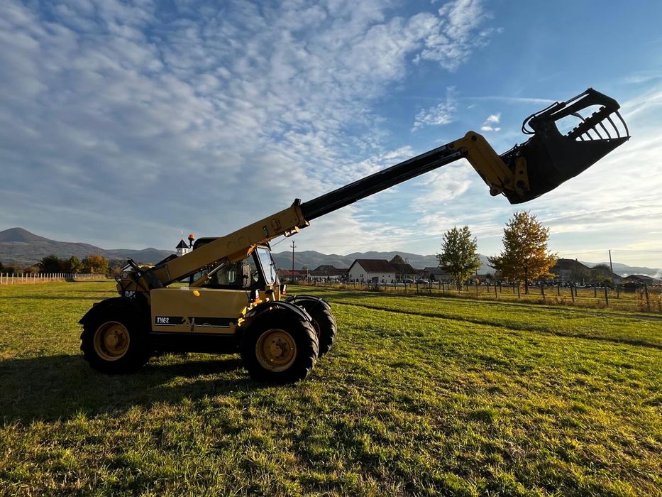 Telescopit Caterpillar Th62 (Manitou Merlo jcb) incarcator frontal