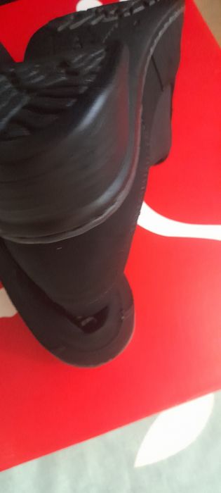 Pantofi dama sunt noi