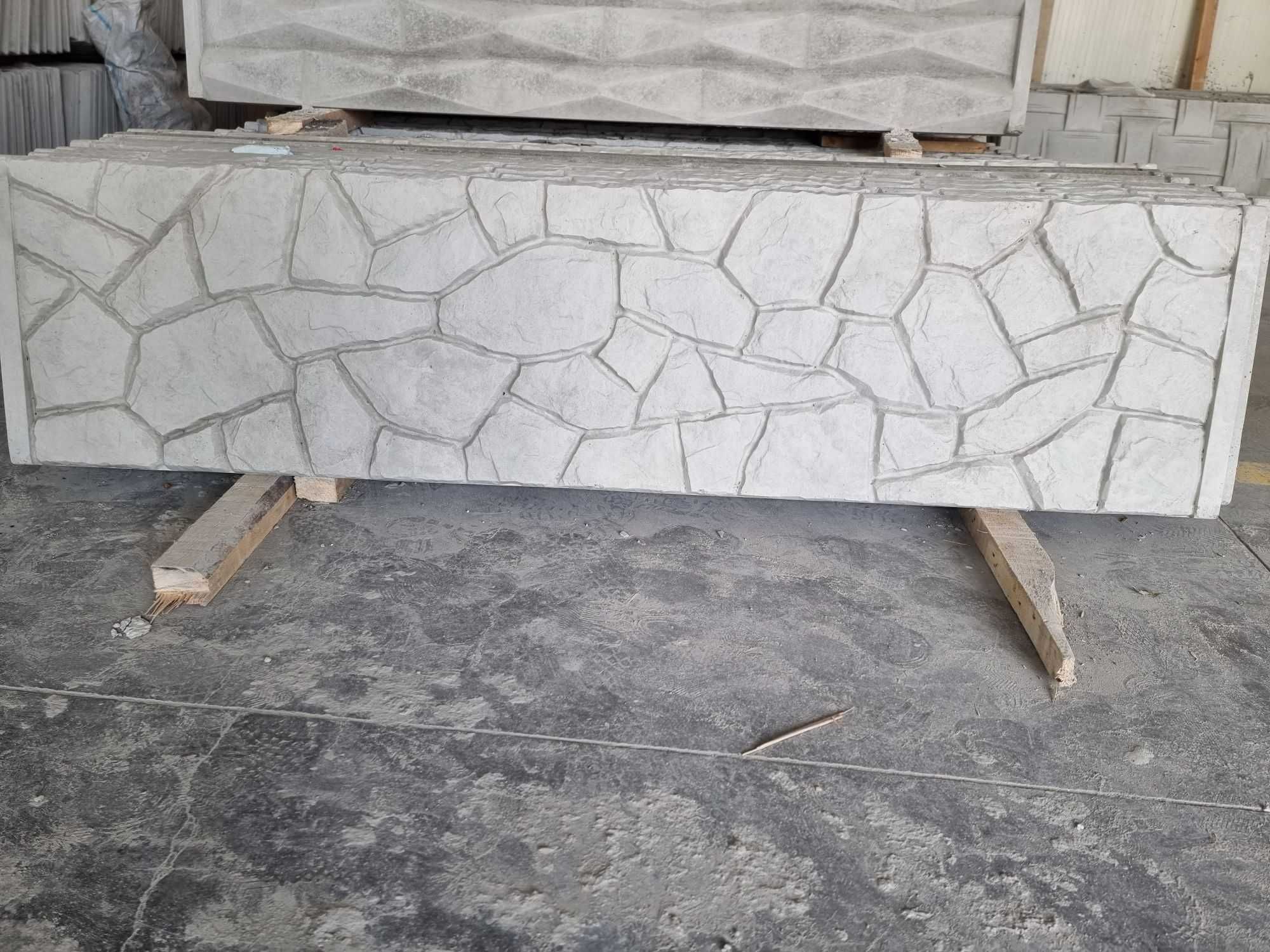 Garduri din beton si placi 3d diferite modele