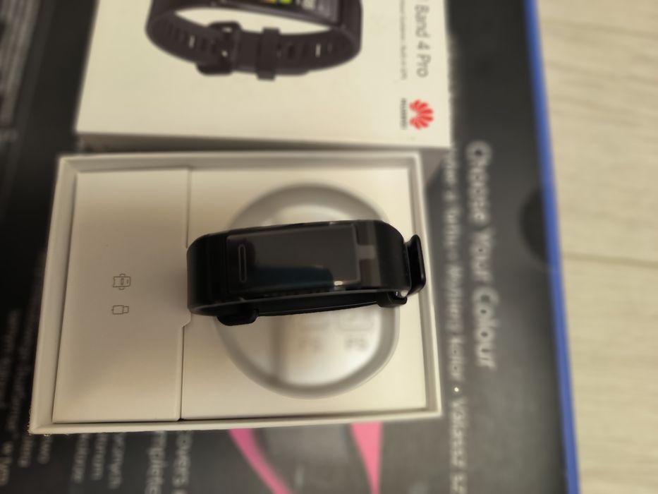 Bratara fitness Huawei Band 4 Pro
