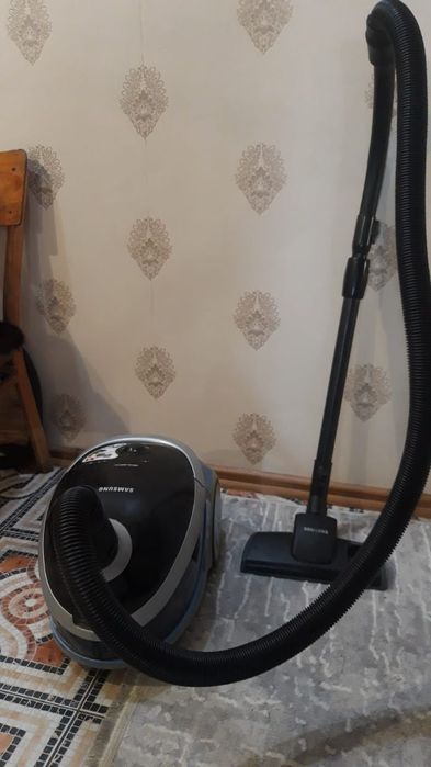Продам пылесос *