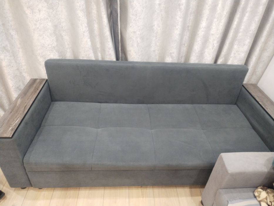 Продается Диван. В хорошем состоянии.