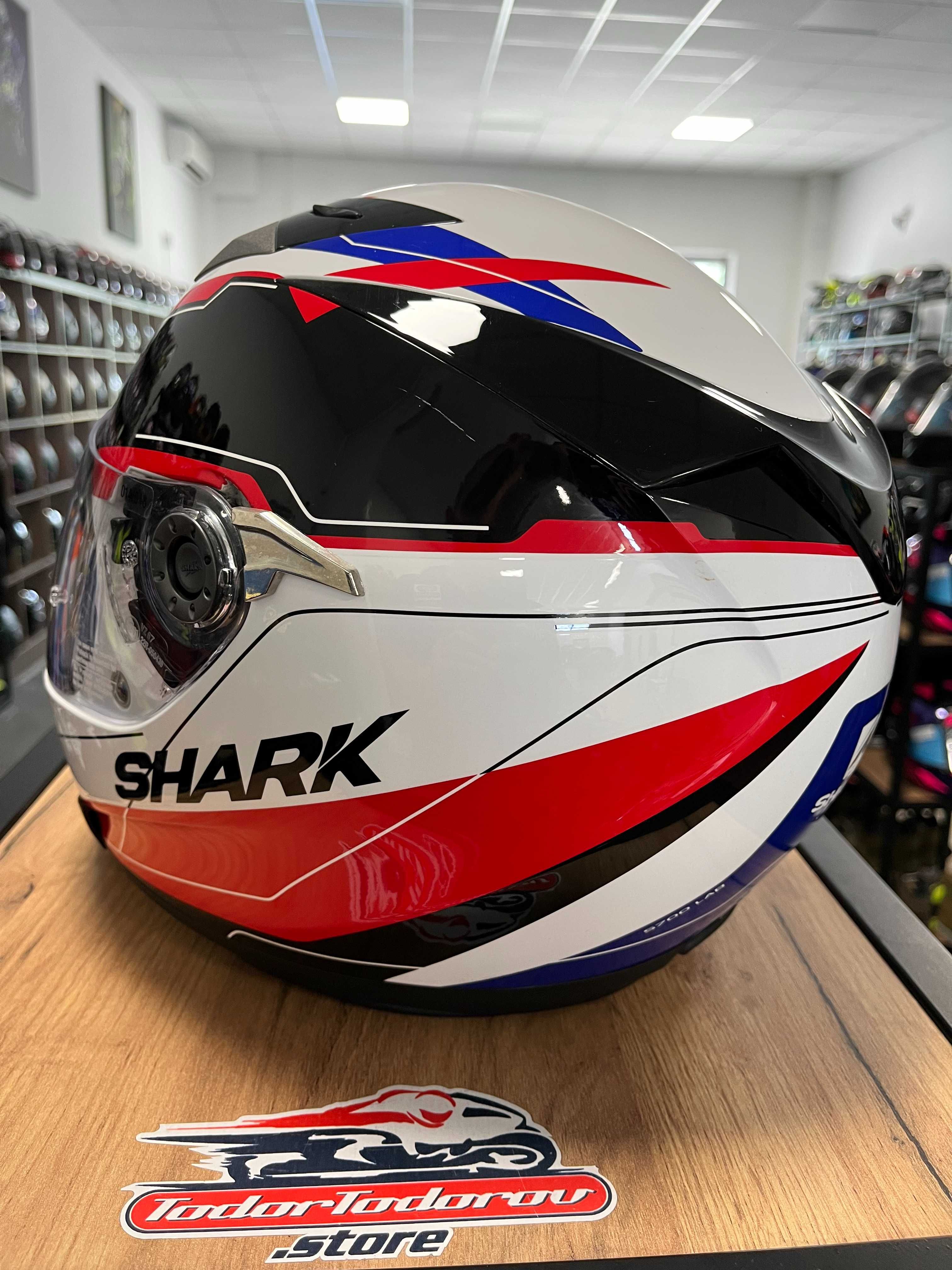 Мото каска за мотор  SHARK 700S,вградени очила, L 59-60см.като нова