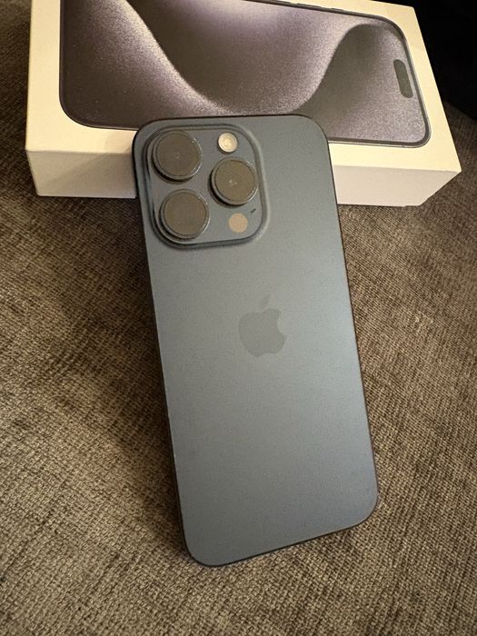 Телефон iphone 15 pro