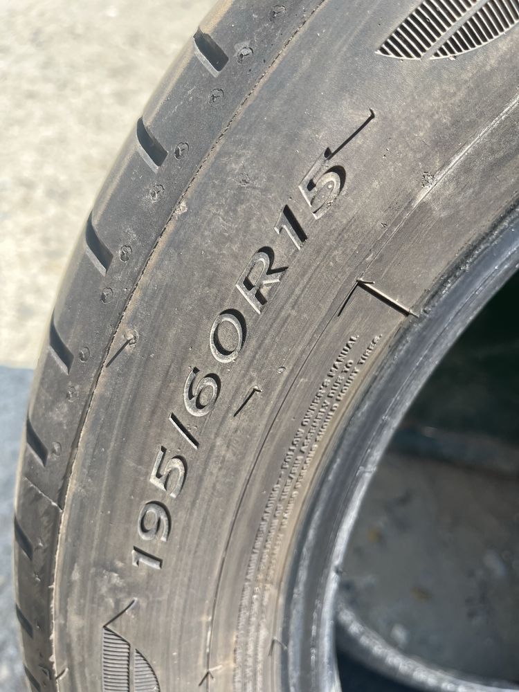 Anvelope Vara Dunlop 195 60 r15 set 2 bucati