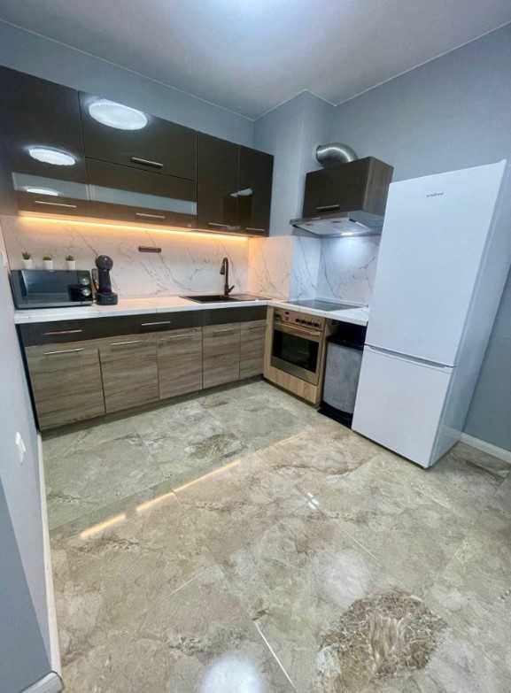 Дава се под наем Двустаен апартамент в София, Младост 2 - 70 кв.м за 816 € - Снимка #3