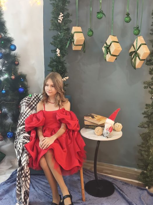 Продам вечернее платье новое