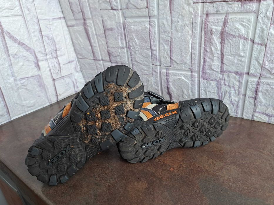 детски ботуши,зимни обувки,боти,апрески,Geox номер26 за момче,геокс