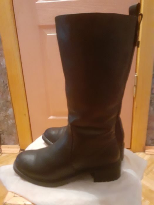 Продам зимние сапоги