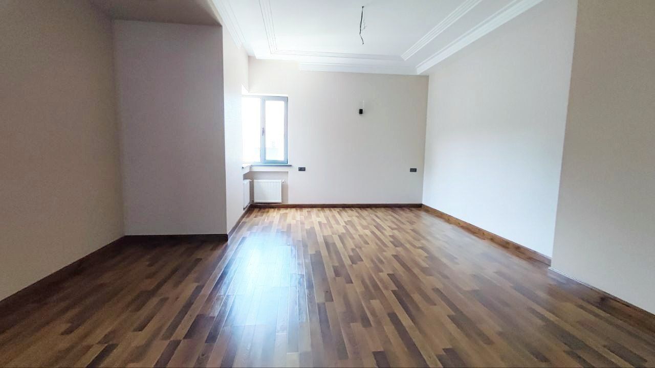 Дом 7 комнат участок 9 соток 700м² Ботанический сад эко зона парк