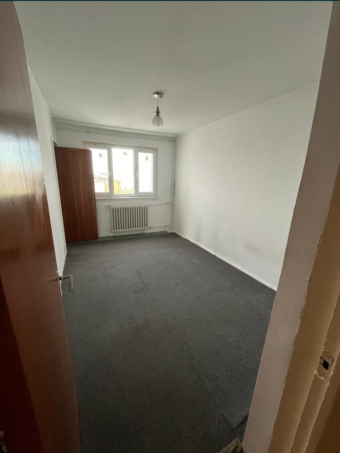 Apartament 3 camere Podul Giurgiului