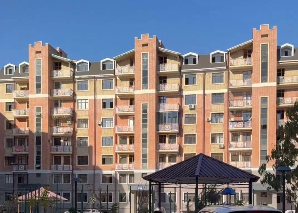 Novostroyka dom sotiladi mansarda