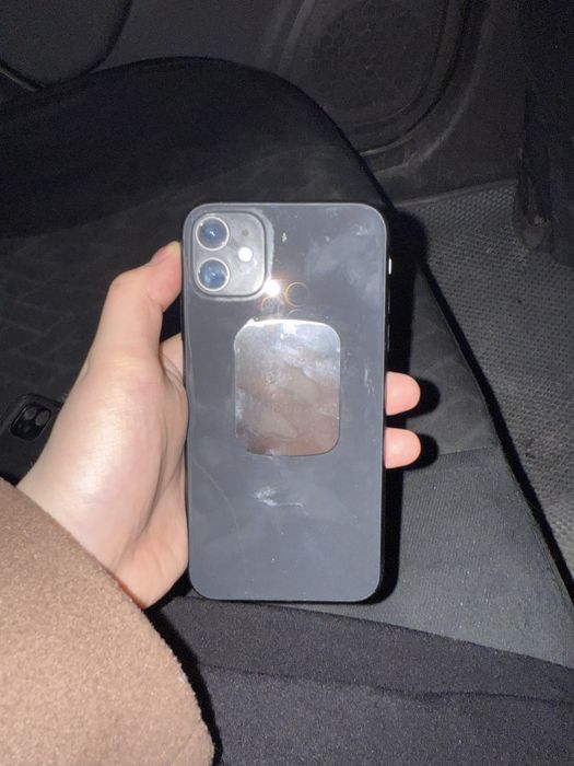 айфон 11 64 гб.