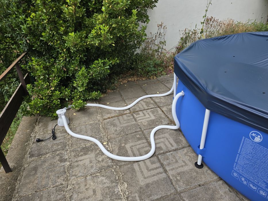 Комплект Басейн + аксесоари, 305см диаметър, 76см височина, 4.5 кубика