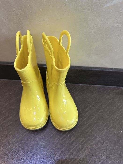 Жълти гумени ботуши със миньони 24 номер