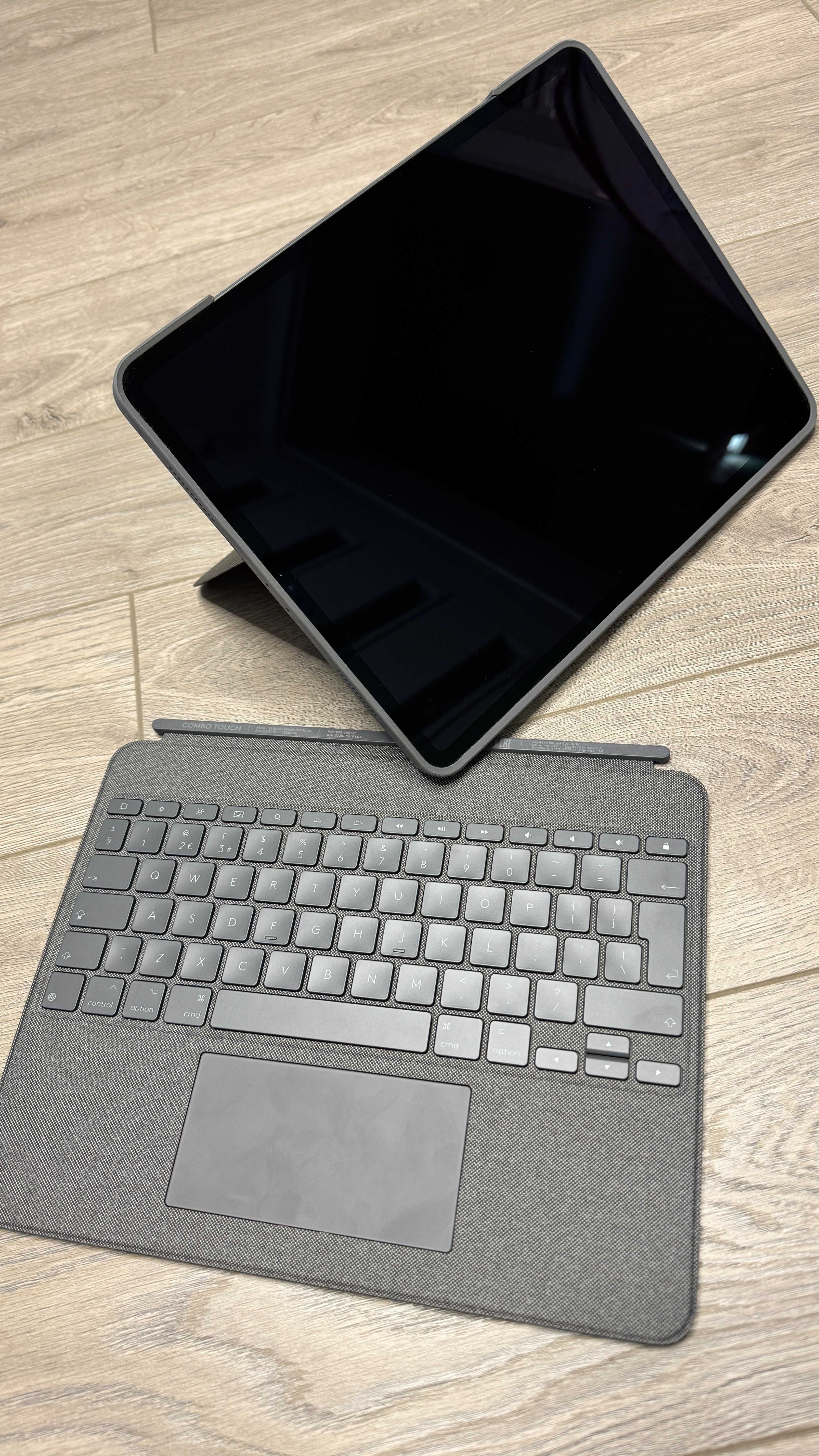 iPad Pro 12,9 512GB 5та генерация + Logitech Combo Touch ПЕРФЕКТНИ