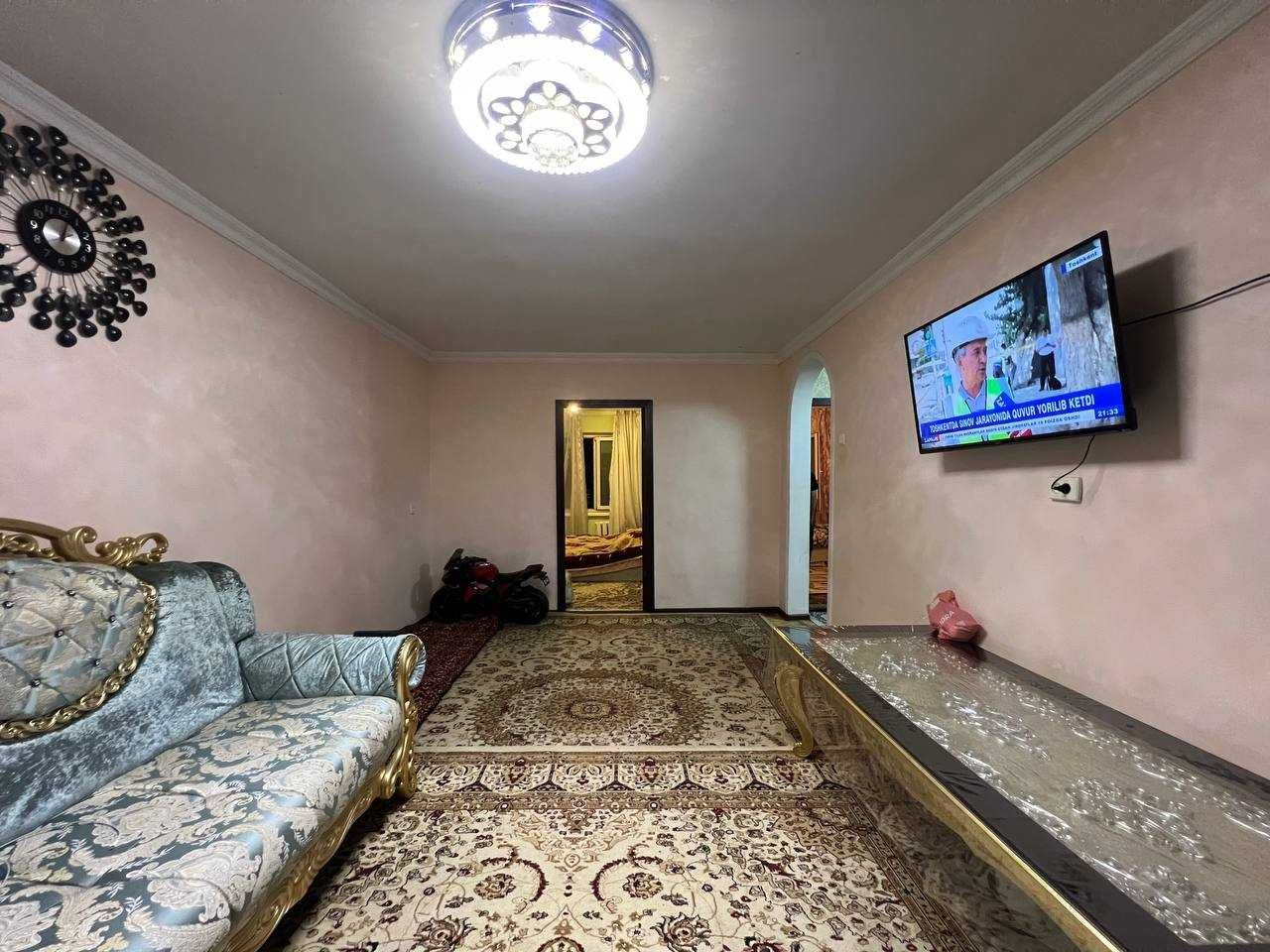 3 ком. кв., 2 этаж, 68 м2 ориентир Рисовый базар