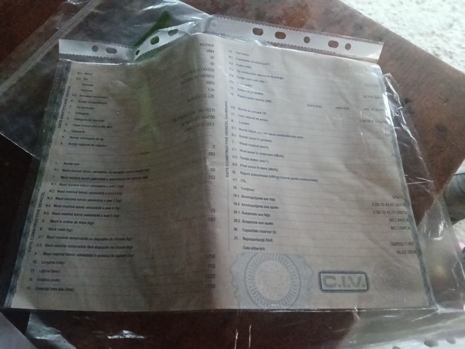 Vând tricicleta electrica de un an încă este în garanție