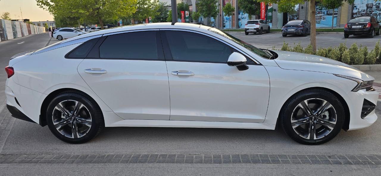 Срочно продам KIA K5 GT Line