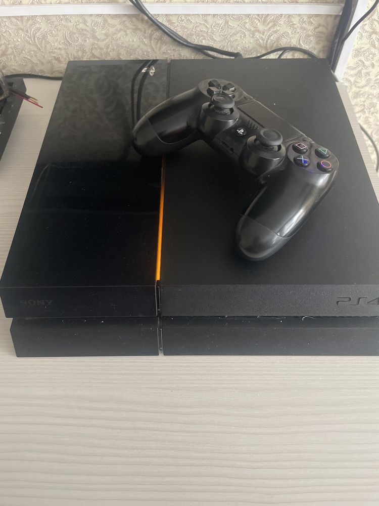 продам PS4