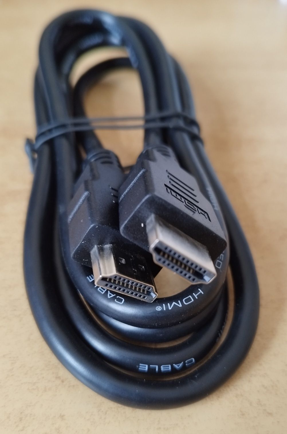 Продам кабели HDMI - HDMI длина 1,5 м