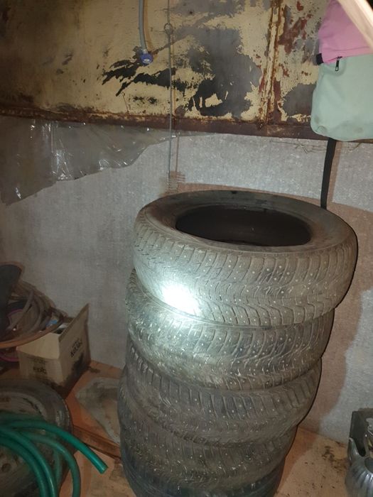 Шипованная резина комплект