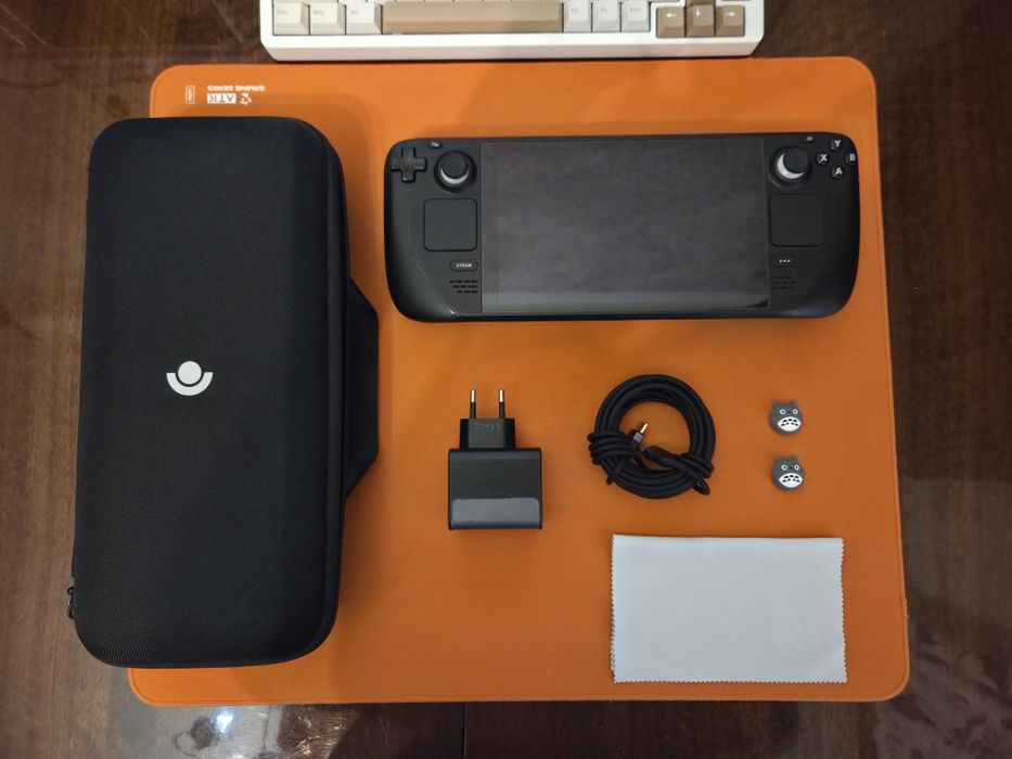 Steam Deck 1 TB + SD card 512GB