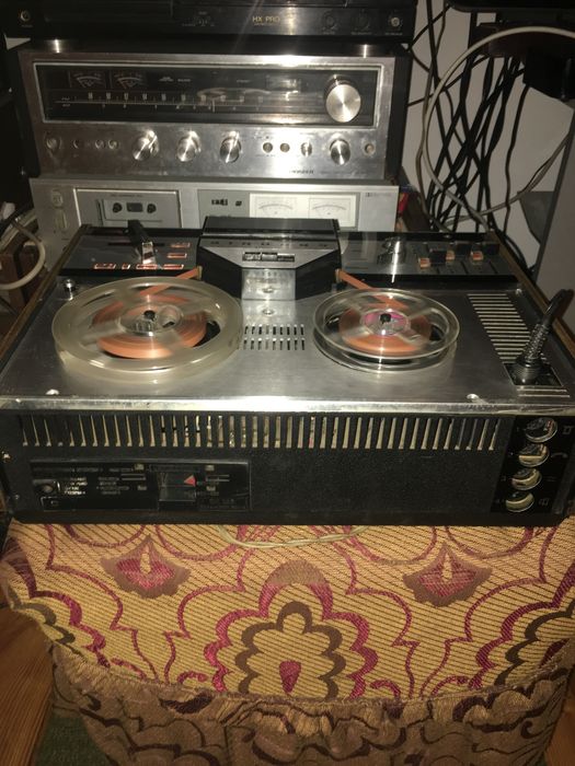 Ролков магнетофон GRUNDIG
