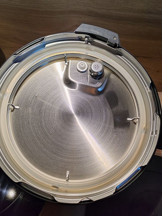 Instant Pot DUO CRISP + AIR FRYER - 5.7 литра