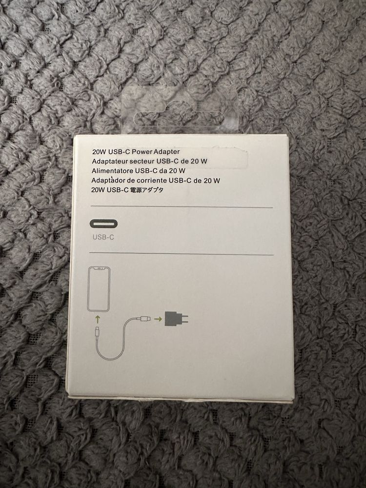 USB-C 20W Power Adapter