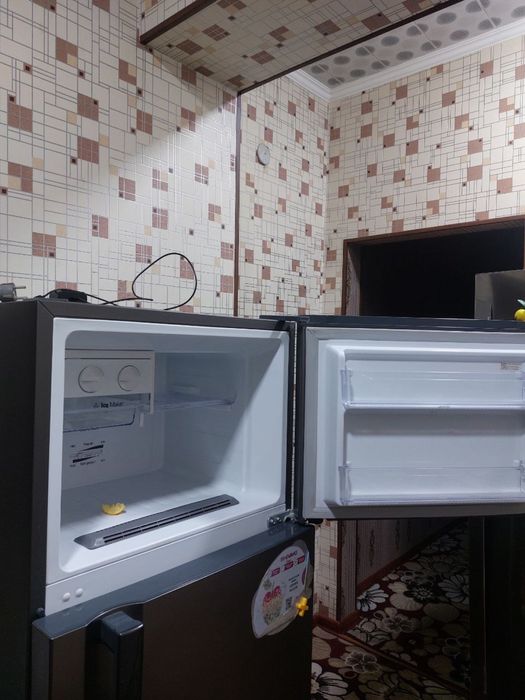 Холадилник сотилади