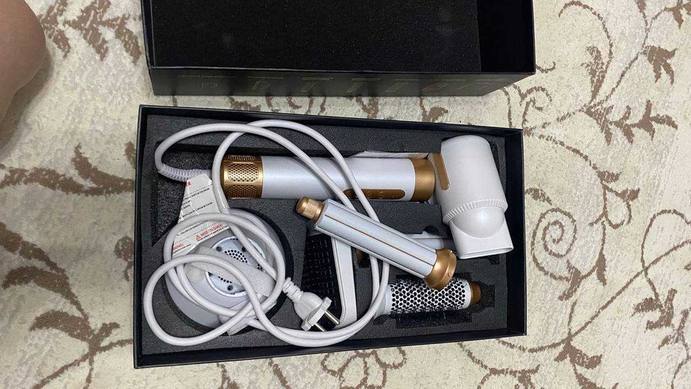 Фен щетка типа Dyson