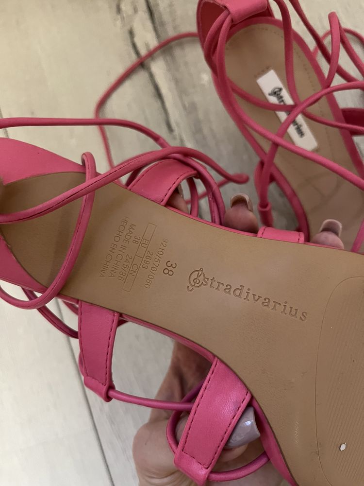 Токчета Stradivarius