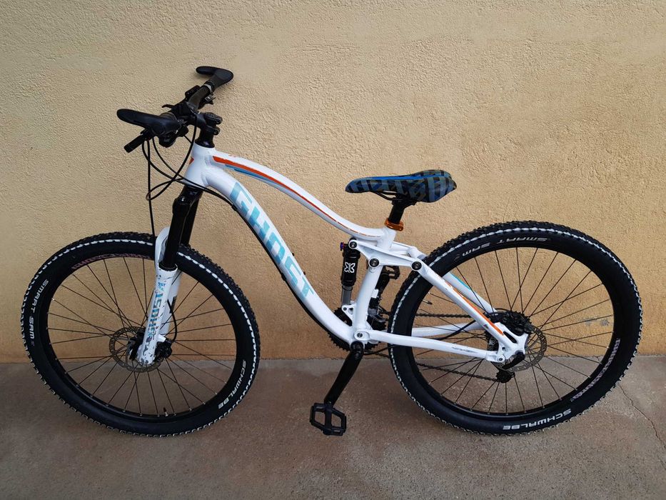 Bicicleta Ghost, suspensie pe aer, frane hidraulice, roti pe 27.5"