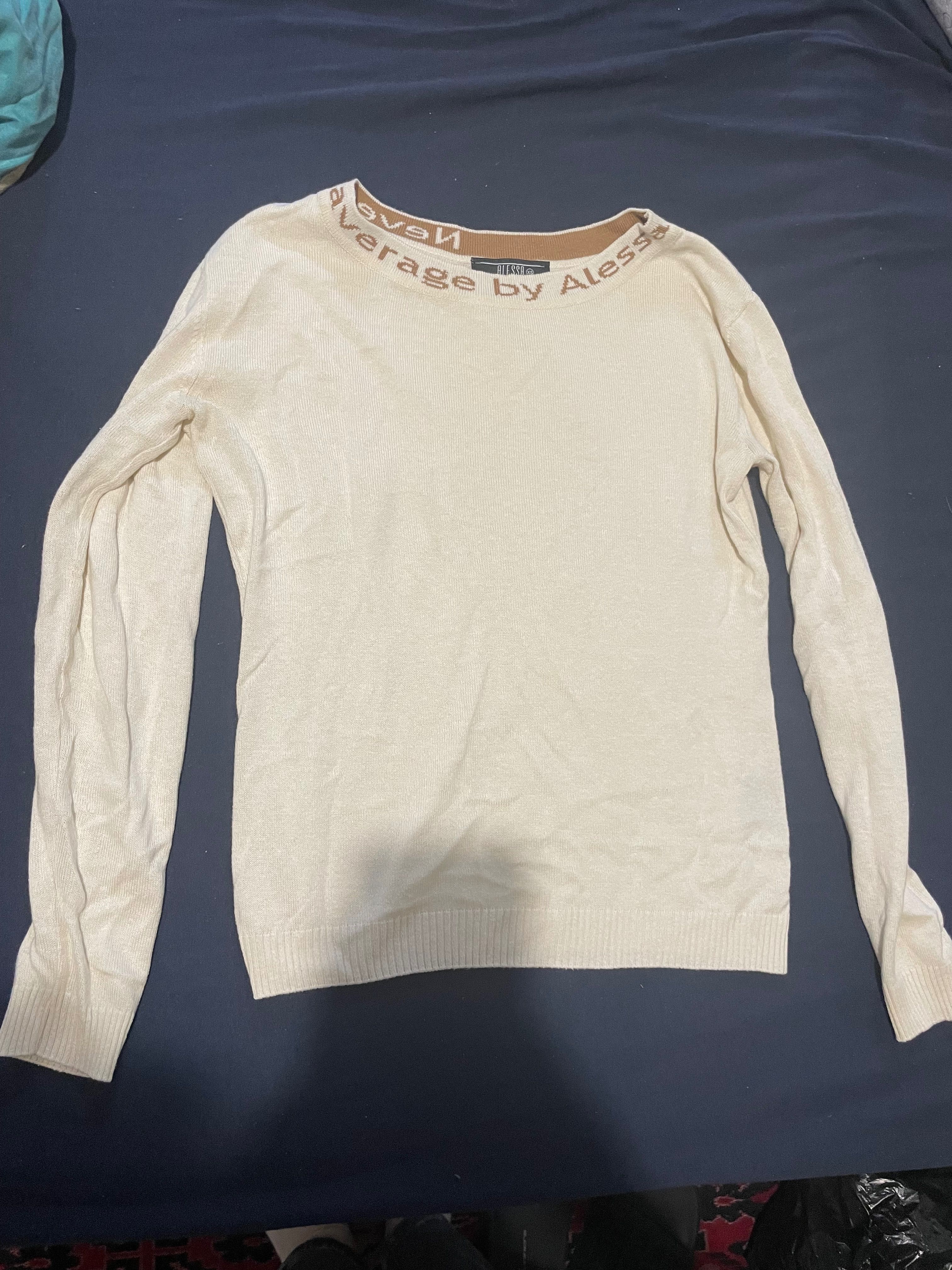 Дамска Тениска и дамска блуза на марките Calvin Klein, Aлеса и Guess