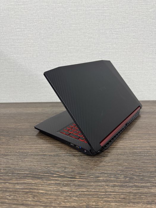8-Ядерный Acer Nitro-5 Ryzen-7 (Аналог intel Core i7) RX560 4gb DDR5