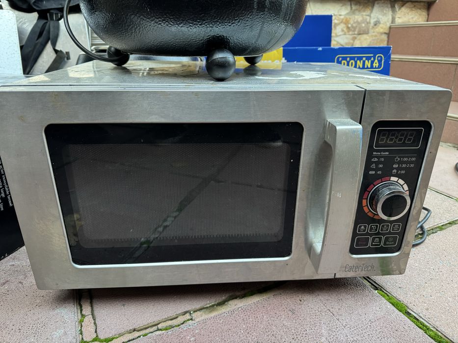 Catertech професионална микровълнова