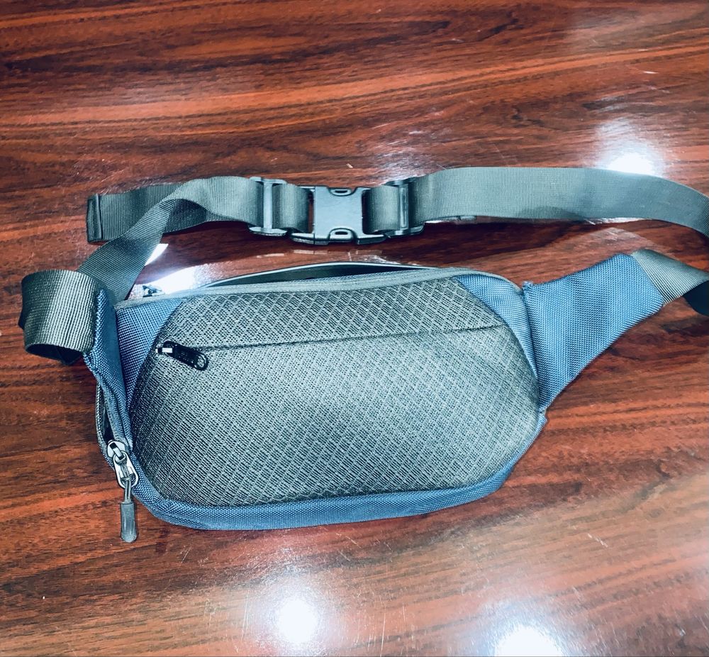 Tommy hilfiger sumka