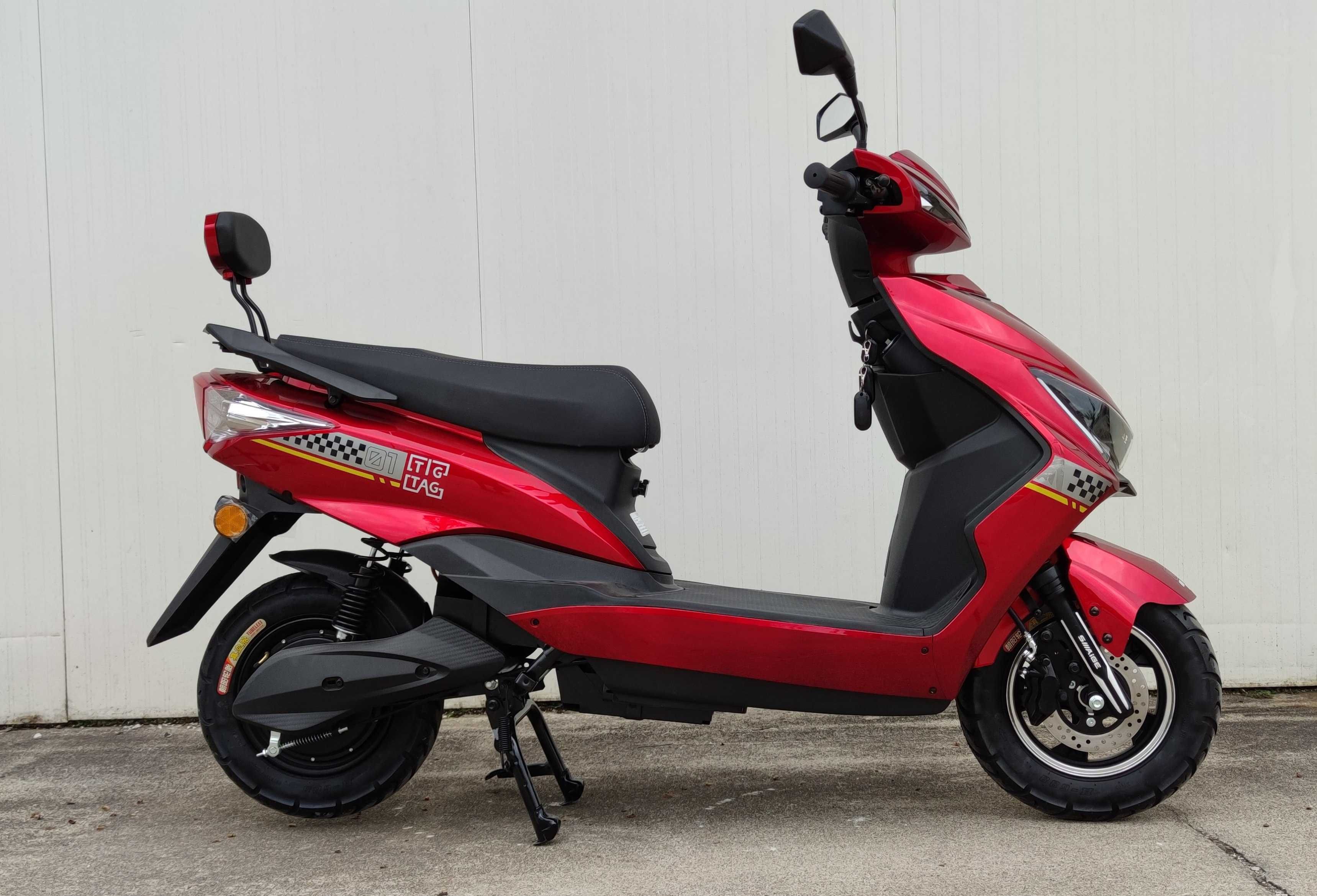 Електрически скутер с елегантен дизайн  модел ZG-S в цвят Бордо