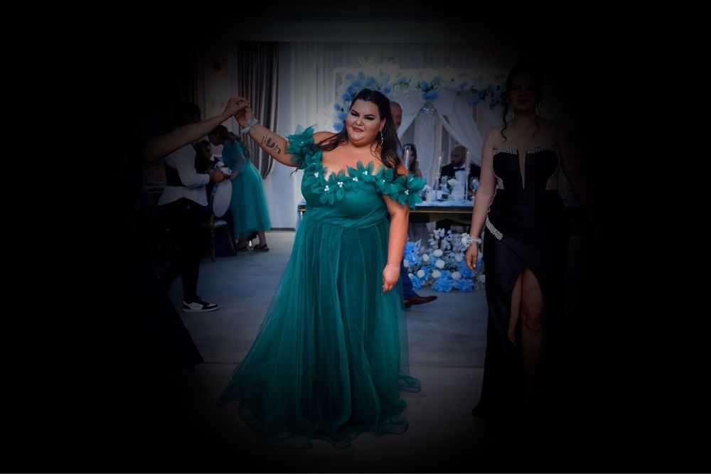 Vand rochii pentru evenimente !!!