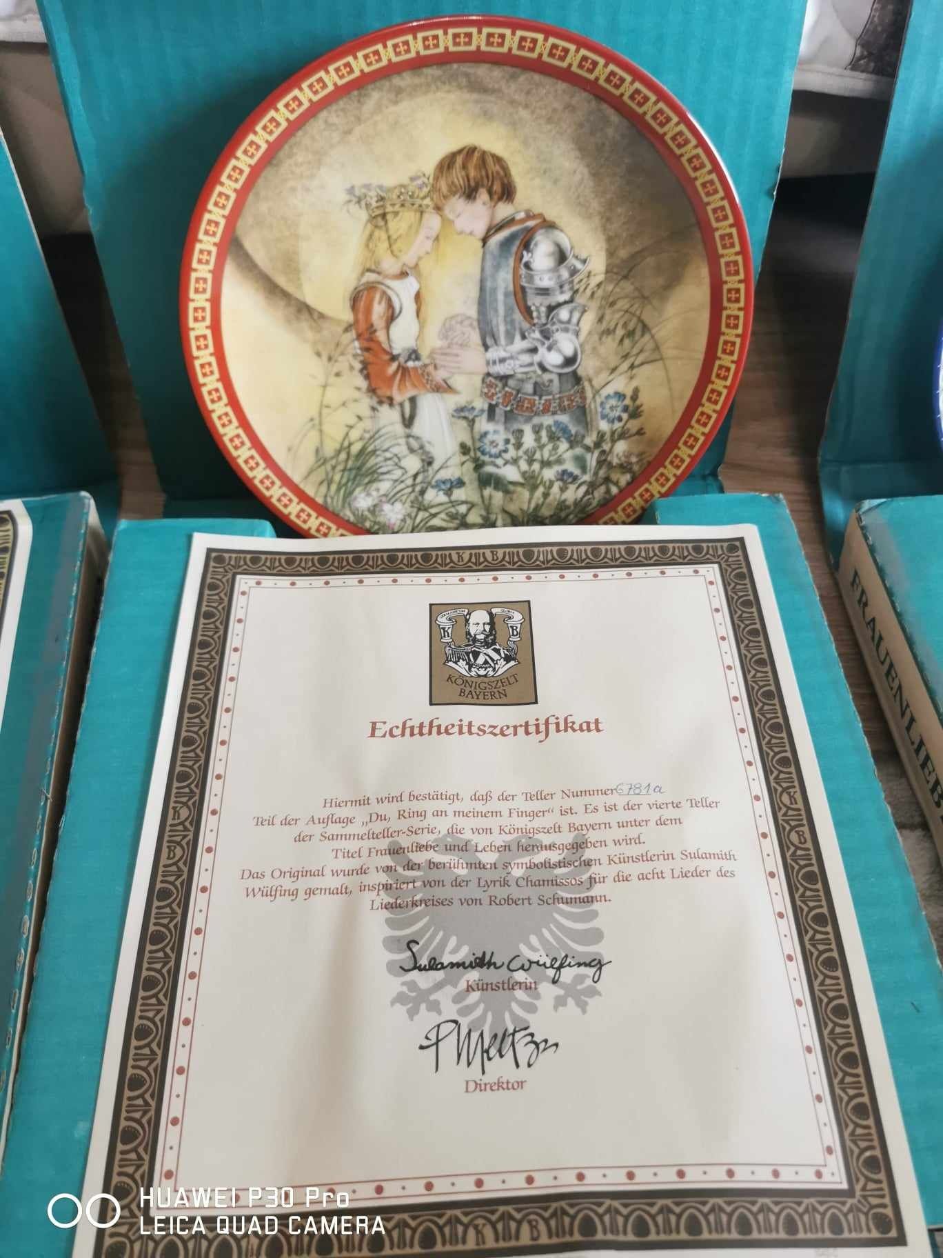 Комплект колекционерски декоративни чинии, антични