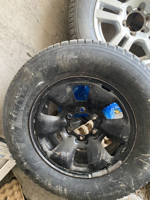 Продам запаску на лексус или прадо