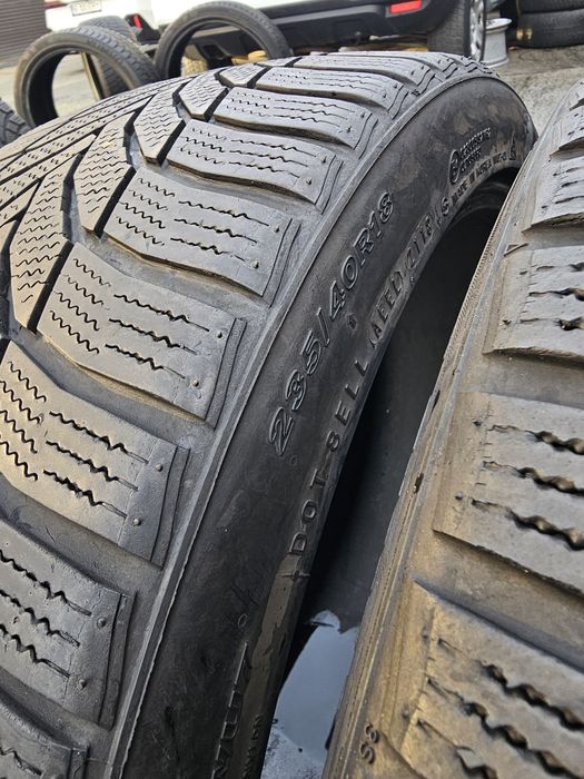 Anvelope iarna 235 40 18